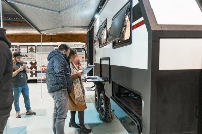Фото Выставка «Путешествуй и точка» Hello Camper Expo